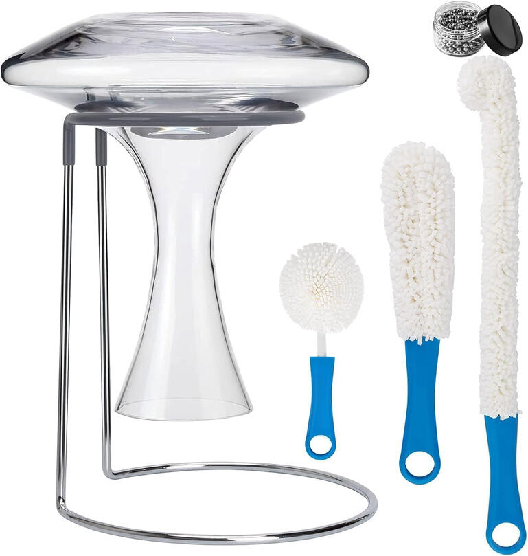 wine decanter drying stand and cleaning kit